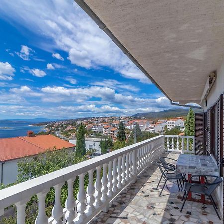 3 Bedroom Awesome Apartment In Novi Vinodolski Dış mekan fotoğraf